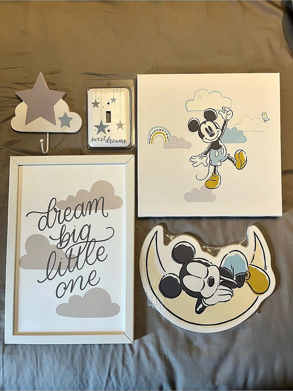 Disney Mickey Nursery Decor Set in White & Blue NWT